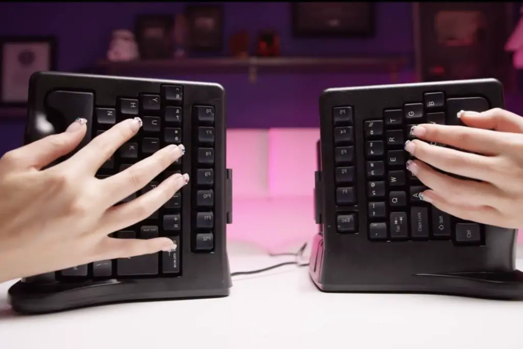 A Vertical Keyboard provides a natural angle for the hands to type quickly.